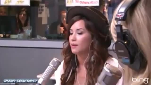 Demi Lovato\'s Interview with Ryan Seacrest -Skyscraper premier [Full] 1708