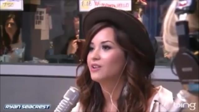 Demi Lovato\'s Interview with Ryan Seacrest -Skyscraper premier [Full] 0889
