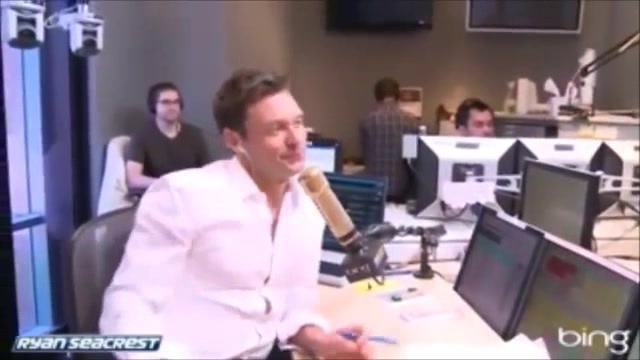 Demi Lovato\'s Interview with Ryan Seacrest -Skyscraper premier [Full] 1310