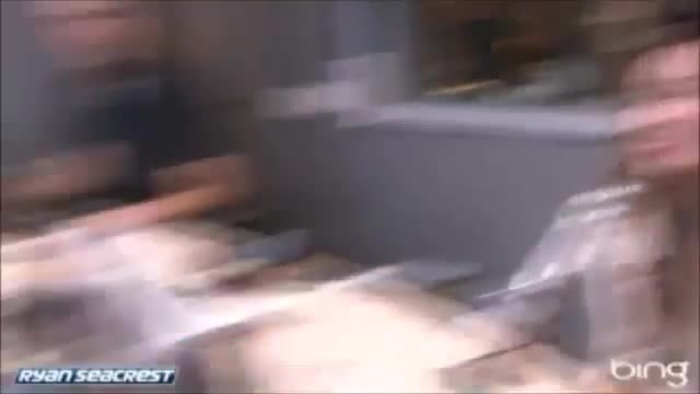 Demi Lovato\'s Interview with Ryan Seacrest -Skyscraper premier [Full] 1320
