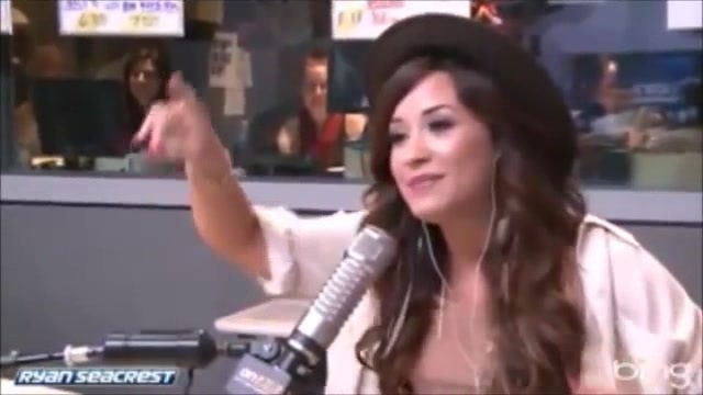 Demi Lovato\'s Interview with Ryan Seacrest -Skyscraper premier [Full] 2565 - Demilu Interview with Ryan Seacrest -Skyscraper premier Part oo5