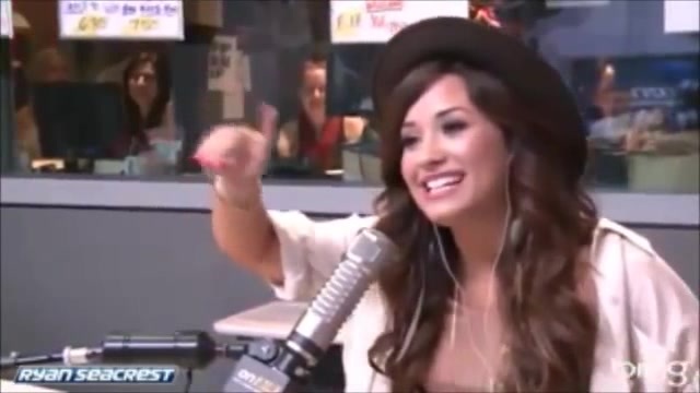 Demi Lovato\'s Interview with Ryan Seacrest -Skyscraper premier [Full] 2566 - Demilu Interview with Ryan Seacrest -Skyscraper premier Part oo5
