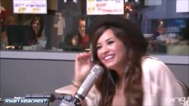 Demi Lovato\'s Interview with Ryan Seacrest -Skyscraper premier [Full] 2568 - Demilu Interview with Ryan Seacrest -Skyscraper premier Part oo5