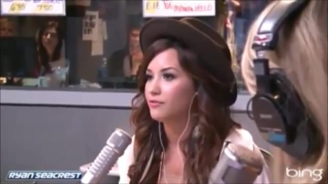 Demi Lovato\'s Interview with Ryan Seacrest -Skyscraper premier [Full] 1729 - Demilu Interview with Ryan Seacrest -Skyscraper premier Part oo3