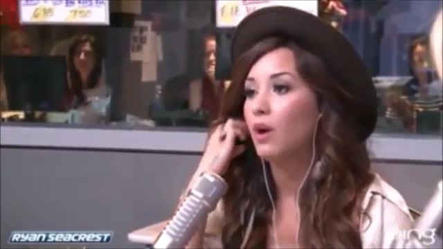 Demi Lovato\'s Interview with Ryan Seacrest -Skyscraper premier [Full] 2141