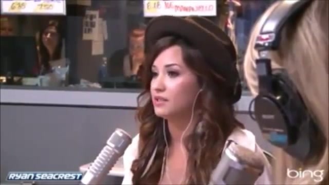 Demi Lovato\'s Interview with Ryan Seacrest -Skyscraper premier [Full] 1736 - Demilu Interview with Ryan Seacrest -Skyscraper premier Part oo3