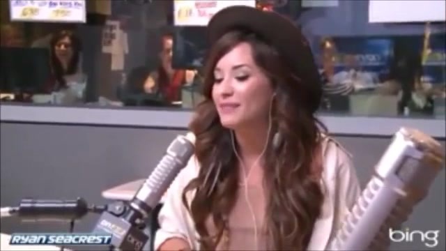 Demi Lovato\'s Interview with Ryan Seacrest -Skyscraper premier [Full] 2594