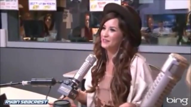 Demi Lovato\'s Interview with Ryan Seacrest -Skyscraper premier [Full] 2158