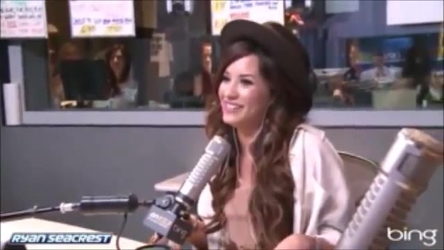 Demi Lovato\'s Interview with Ryan Seacrest -Skyscraper premier [Full] 2161