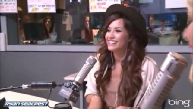 Demi Lovato\'s Interview with Ryan Seacrest -Skyscraper premier [Full] 2164