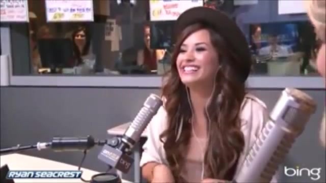 Demi Lovato\'s Interview with Ryan Seacrest -Skyscraper premier [Full] 2166