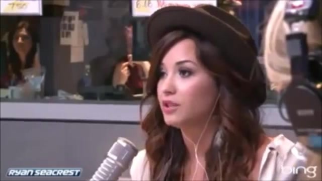 Demi Lovato\'s Interview with Ryan Seacrest -Skyscraper premier [Full] 0934