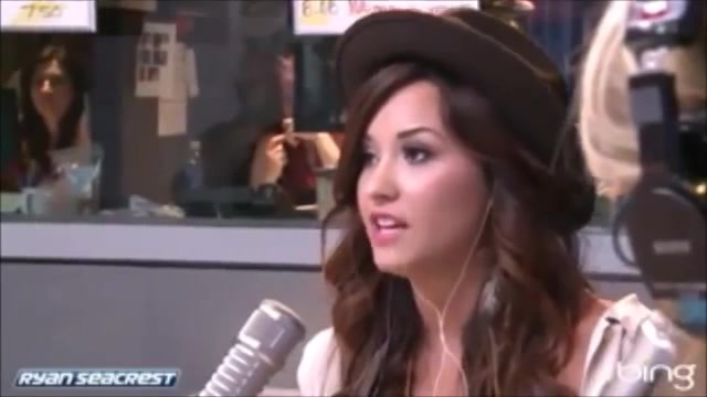 Demi Lovato\'s Interview with Ryan Seacrest -Skyscraper premier [Full] 0935