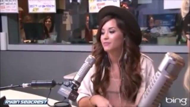 Demi Lovato\'s Interview with Ryan Seacrest -Skyscraper premier [Full] 2175