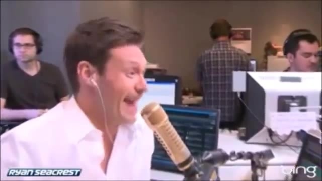 Demi Lovato\'s Interview with Ryan Seacrest -Skyscraper premier [Full] 1362 - Demilu Interview with Ryan Seacrest -Skyscraper premier Part oo2