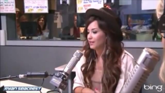 Demi Lovato\'s Interview with Ryan Seacrest -Skyscraper premier [Full] 2178