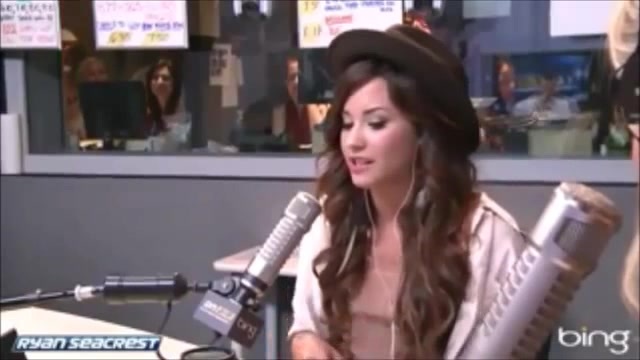 Demi Lovato\'s Interview with Ryan Seacrest -Skyscraper premier [Full] 2181