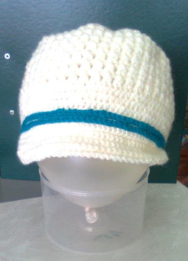 Imagine0653 - berete tricotate sau crosetate