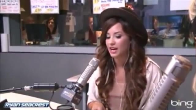 Demi Lovato\'s Interview with Ryan Seacrest -Skyscraper premier [Full] 2184