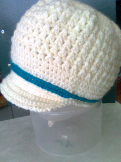 Imagine0654 - berete tricotate sau crosetate