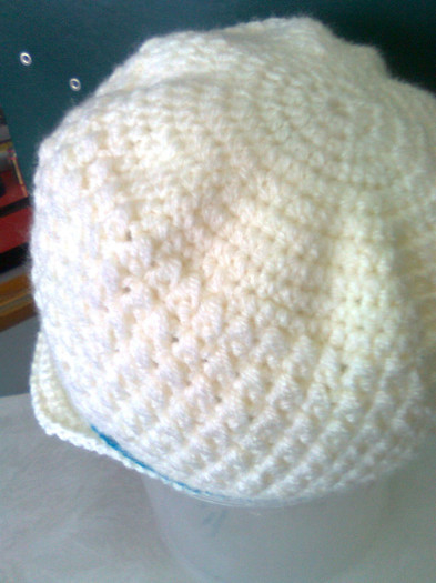 Imagine0655 - berete tricotate sau crosetate - iulianavioleta