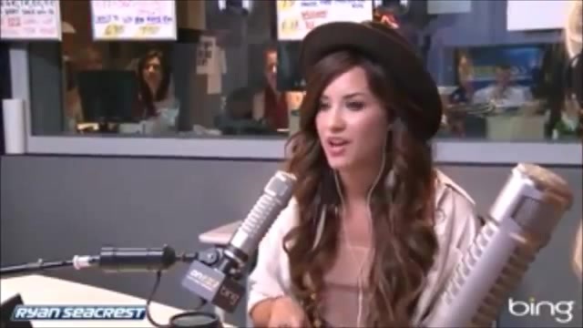 Demi Lovato\'s Interview with Ryan Seacrest -Skyscraper premier [Full] 2185