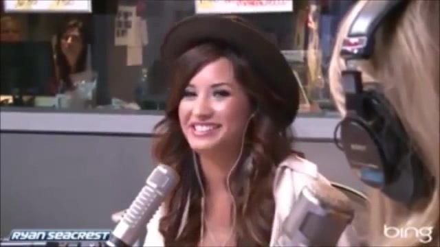 Demi Lovato\'s Interview with Ryan Seacrest -Skyscraper premier [Full] 1786 - Demilu Interview with Ryan Seacrest -Skyscraper premier Part oo3
