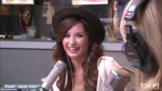Demi Lovato\'s Interview with Ryan Seacrest -Skyscraper premier [Full] 1788 - Demilu Interview with Ryan Seacrest -Skyscraper premier Part oo3