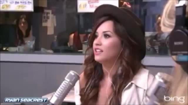 Demi Lovato\'s Interview with Ryan Seacrest -Skyscraper premier [Full] 0961 - Demilu Interview with Ryan Seacrest -Skyscraper premier Part oo1