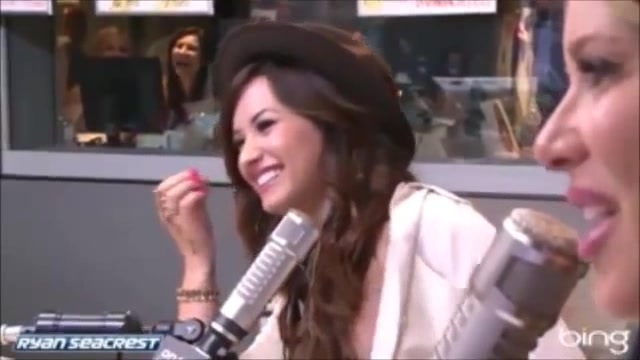 Demi Lovato\'s Interview with Ryan Seacrest -Skyscraper premier [Full] 2642 - Demilu Interview with Ryan Seacrest -Skyscraper premier Part oo5