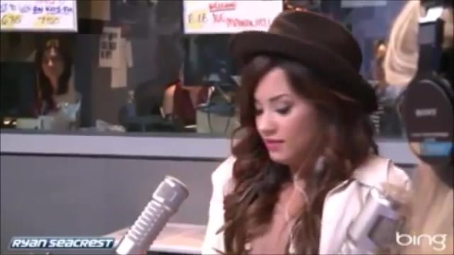 Demi Lovato\'s Interview with Ryan Seacrest -Skyscraper premier [Full] 0964 - Demilu Interview with Ryan Seacrest -Skyscraper premier Part oo1