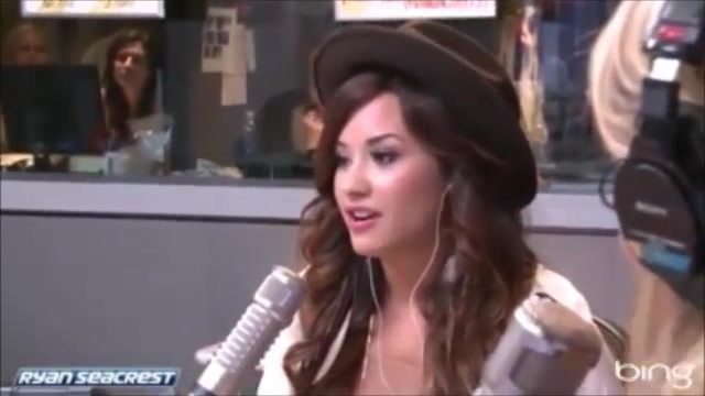 Demi Lovato\'s Interview with Ryan Seacrest -Skyscraper premier [Full] 1806