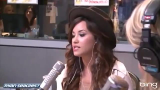 Demi Lovato\'s Interview with Ryan Seacrest -Skyscraper premier [Full] 1406 - Demilu Interview with Ryan Seacrest -Skyscraper premier Part oo2