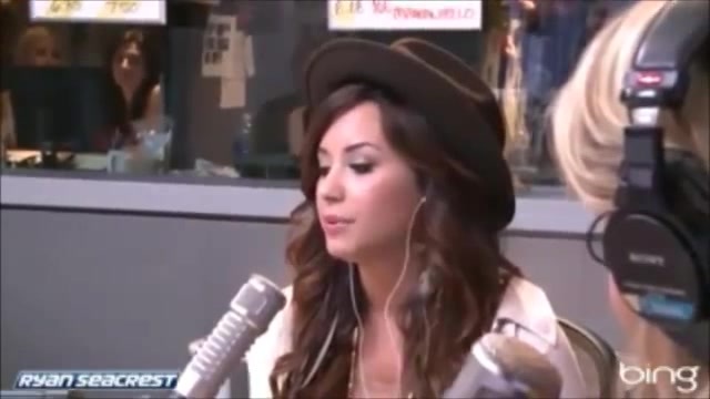 Demi Lovato\'s Interview with Ryan Seacrest -Skyscraper premier [Full] 1409 - Demilu Interview with Ryan Seacrest -Skyscraper premier Part oo2