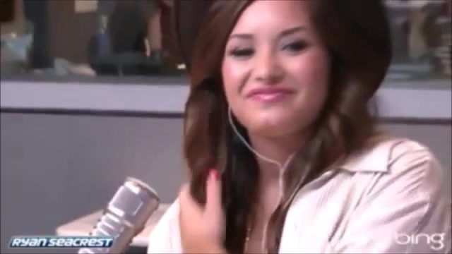 Demi Lovato\'s Interview with Ryan Seacrest -Skyscraper premier [Full] 0985
