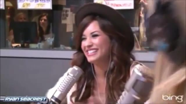 Demi Lovato\'s Interview with Ryan Seacrest -Skyscraper premier [Full] 2672 - Demilu Interview with Ryan Seacrest -Skyscraper premier Part oo5