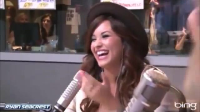 Demi Lovato\'s Interview with Ryan Seacrest -Skyscraper premier [Full] 2673 - Demilu Interview with Ryan Seacrest -Skyscraper premier Part oo5