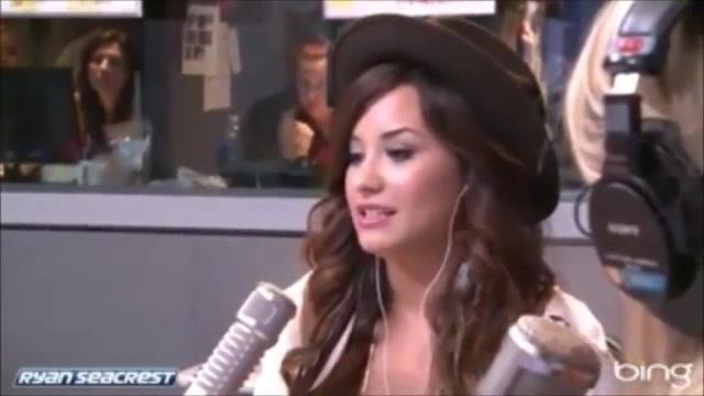 Demi Lovato\'s Interview with Ryan Seacrest -Skyscraper premier [Full] 1823