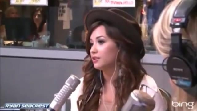 Demi Lovato\'s Interview with Ryan Seacrest -Skyscraper premier [Full] 1428 - Demilu Interview with Ryan Seacrest -Skyscraper premier Part oo2