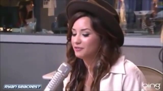 Demi Lovato\'s Interview with Ryan Seacrest -Skyscraper premier [Full] 0995