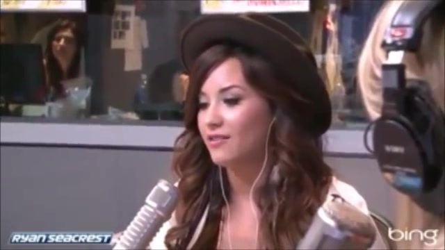 Demi Lovato\'s Interview with Ryan Seacrest -Skyscraper premier [Full] 1829