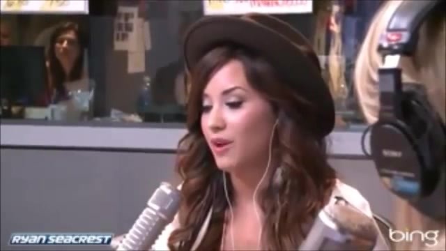 Demi Lovato\'s Interview with Ryan Seacrest -Skyscraper premier [Full] 1832