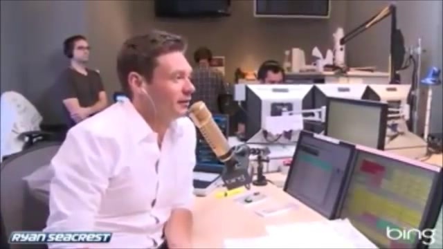 Demi Lovato\'s Interview with Ryan Seacrest -Skyscraper premier [Full] 2230