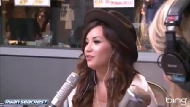 Demi Lovato\'s Interview with Ryan Seacrest -Skyscraper premier [Full] 1436 - Demilu Interview with Ryan Seacrest -Skyscraper premier Part oo2