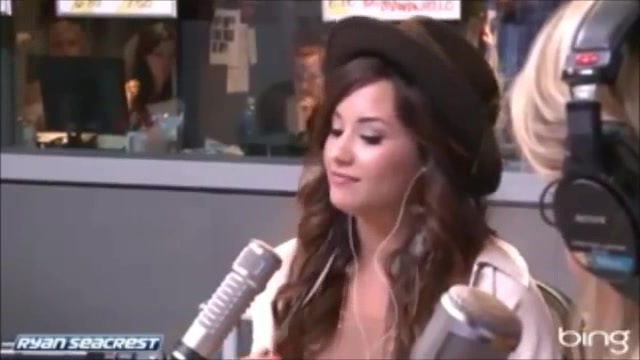 Demi Lovato\'s Interview with Ryan Seacrest -Skyscraper premier [Full] 1442 - Demilu Interview with Ryan Seacrest -Skyscraper premier Part oo2