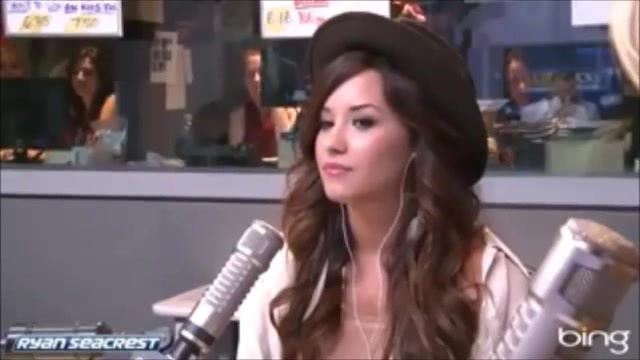 Demi Lovato\'s Interview with Ryan Seacrest -Skyscraper premier [Full] 2249