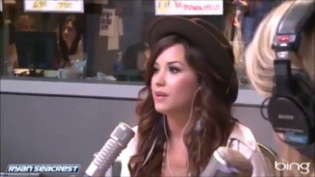 Demi Lovato\'s Interview with Ryan Seacrest -Skyscraper premier [Full] 1453 - Demilu Interview with Ryan Seacrest -Skyscraper premier Part oo2