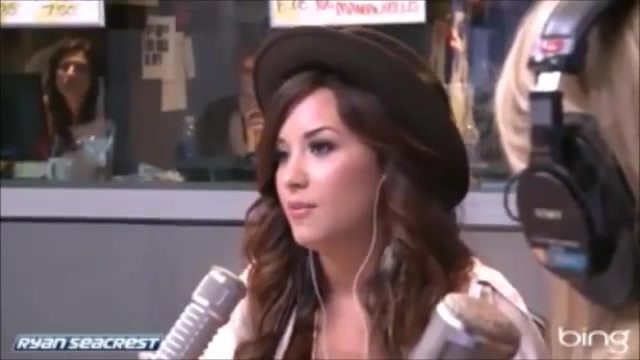 Demi Lovato\'s Interview with Ryan Seacrest -Skyscraper premier [Full] 1855