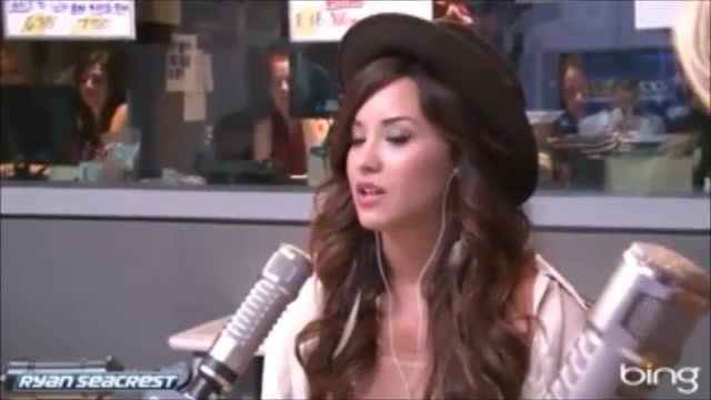 Demi Lovato\'s Interview with Ryan Seacrest -Skyscraper premier [Full] 2251