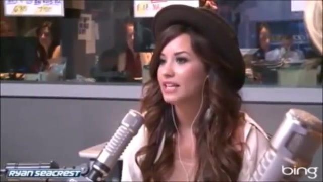 Demi Lovato\'s Interview with Ryan Seacrest -Skyscraper premier [Full] 2254